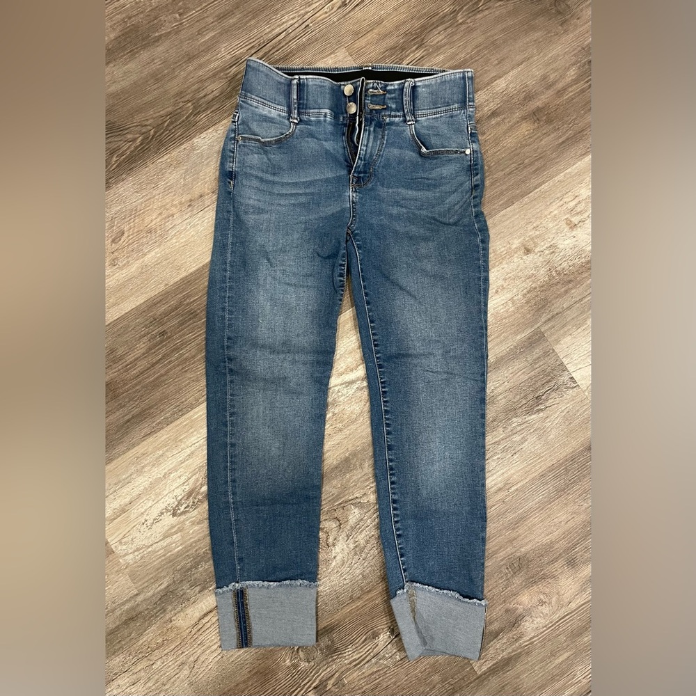Apt. 9 Women's Cropped Blue Jeans